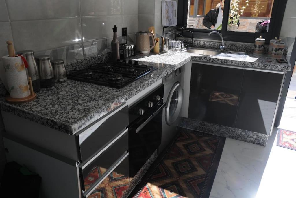 Appartement Meuble Et Bien Situe Meknès Екстериор снимка